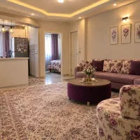 ۷۶ متری بالاتر از خیابان ج م ه و ر ی