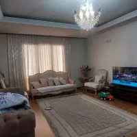 60متر  طبقه اول  با پارکینگ سندی  رو به آفتاب