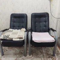 دو عدد صندلی چرم