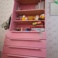 کتابخانه و کمد لباس