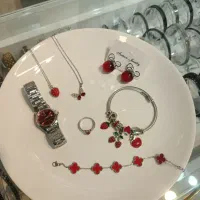 کالکشن قرمز