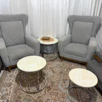 مبل راحتی ۷ نفره و میز وسط و ۳ عدد عسلی