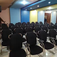 سالن کنفرانس، کلاس آموزشی، اتاق جلسات