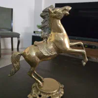 مجسمه برنج طرح اسب