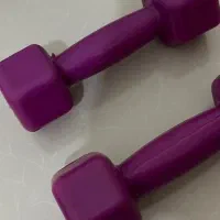یک جفت دمبل دو کیلویی