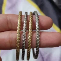 چهار عدد النگو