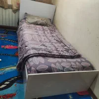 تخت یک نفره|تخت و سرویس خواب|شاهین‌شهر, مسکن مهر|دیوار