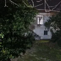 ویلا-دوخوابه-قدیمی-214متر-زمین-بنا-80