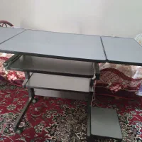 میز کامپیوتر تاشو ، سالم و تمیز در حد نو|میز تحریر و کامپیوتر|خمینی‌شهر, |دیوار