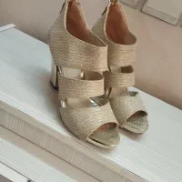 کیف و کفش مجلسی|کیف، کفش، کمربند|قم, ژاندارمها|دیوار