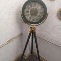 ساعت ایستاده