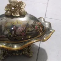 تعدادی وسایل به صورت تک و کلی|ظروف سرو و پذیرایی|بوئین زهرا, |دیوار