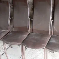۴عدد صندلی پایه فلزی