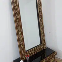میز و آینه قدی،کاملا تمیز