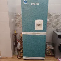 یخچال  فریزر در حد نو بسیار تمیز و جادار