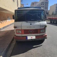 مینی‌بوس 64