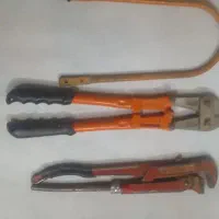 وسایل قیچی و آچار چرخ و..