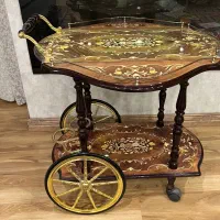 میز وچرخ پذیرایی