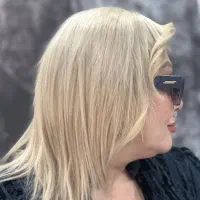 رنگ مو،میکاپ و شنیون|خدمات آرایشگری و زیبایی|خوی, |دیوار