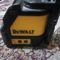 تراز لیزر دیوالت