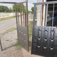 درب انباری و آسانسور