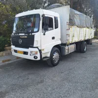 شاگردبچه زیر ۲۰سال