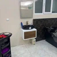 روشویی و آیینه