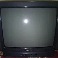 تلویزیون قدیمی هست ولی سالمه