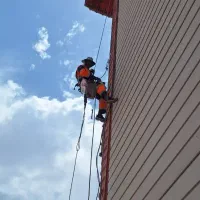 راپل کار در ارتفاع پیچ و رولپلاک سنگ نما|خدمات پیشه و مهارت|قرچک, میرزائی جنوبی|دیوار