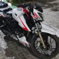 اپاچی ۲۰۰مزاییده مدل ۹۸