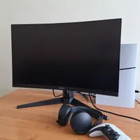 ps5 slim به همراه مانیتور و هدست
