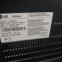 تلویزیون ۴۲ اینچ الجی به همراه میز و دی وی دی|تلویزیون و پروژکتور|اردبیل, |دیوار