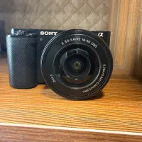 دوربین عکاسی و‌فیلم برداری sony ZV-E10