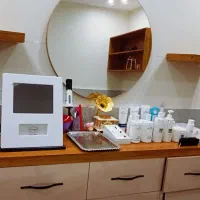 پاکسازی و جوانسازی پوست مخصوص‌آقایان وبانوان