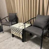 صندلی بدنه فلز و روکش پارچه همرا با کوسن|صندلی و نیمکت|کیش, |دیوار