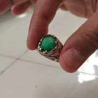 یک انگشتر زمرد بسیار زیبا وقشنگ