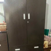 دو عدد کمد سالم سالم هرکدام ۴ تومن