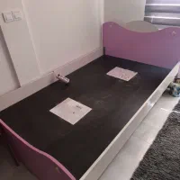 تخت یک و نیم نفره|تخت و سرویس خواب|شیراز, فرگاز|دیوار