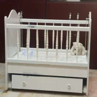 تخت نوزاد کنار مادر|اسباب و اثاث بچه|تهران, حکیمیه|دیوار