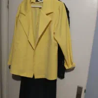 کت و شلوار لی و بارانی