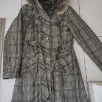 کاپشن بلند کلاهدار