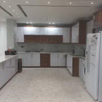 فروش آپارتمان ۲۰۰ متری سه‌خواب در  مرکز شهر