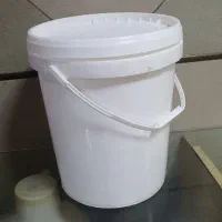 سطل ۲۰ کیلویی دسته دوم در حد نو