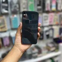 iphone xs max در حد اکبند