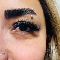 اکستنشن مژه وآموزش اکستنشن