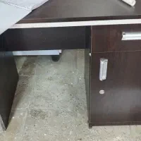 میز تحریر سالم م