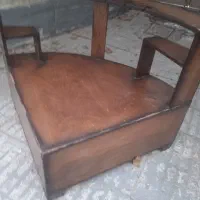 میز عسلی گوشه‌ای