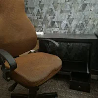 صندلی کامپیوتر و میز کامپیوتر