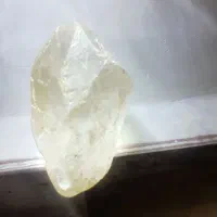 سنگی باسختی بالا وداخل سنگ هم خالی نظر بدهید لطفا|جواهرات|تربت‌حیدریه, باغ ملی|دیوار