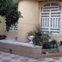 ویلایی ۱ طبقه/۲۰۰ متر زمین/۲ خوابه/شهرک گلستان|فروش خانه و ویلا|شیراز, شهرک بهشتی|دیوار